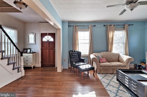 64 Route 156, Trenton NJ  08620-2708 exterior