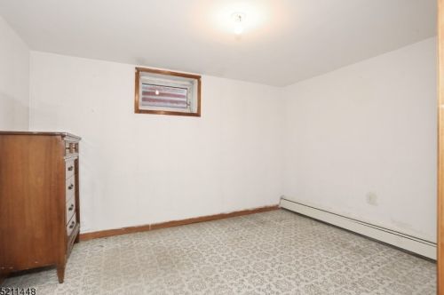 11 Van Rensselear St, Belleville NJ 07109-2911 exterior