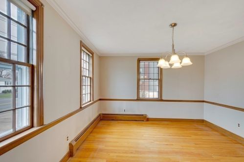 363 Greenlodge St, Dedham MA 02026-6223 exterior