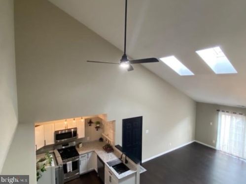 1244 Tristram Cir, West Deptford NJ  08051-2247 exterior