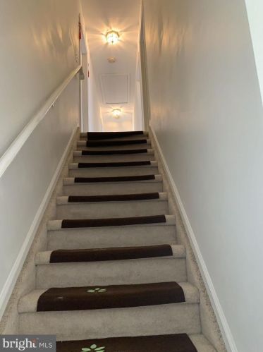 729 Schiller Ave, Trenton NJ 08610-6029 exterior