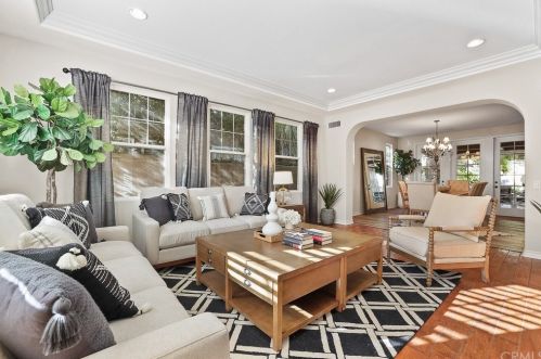 17 Buellton, Irvine CA 92602-2032 exterior