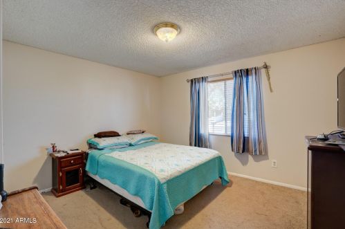 14233 38 St, Phoenix AZ 85018-5814 exterior