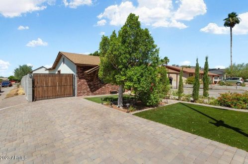 9604 15th Pl, Phoenix, AZ 85020-2219