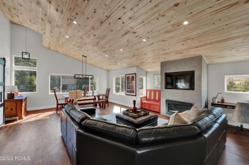 95 Aspen Dr, Park City UT 84098-5186 exterior