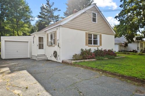 112 Linebrook Rd, Ipswich, MA 01938-2906