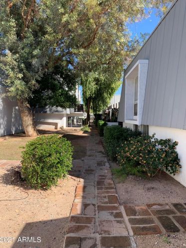 3416 44th St, Phoenix AZ  85018-6050 exterior