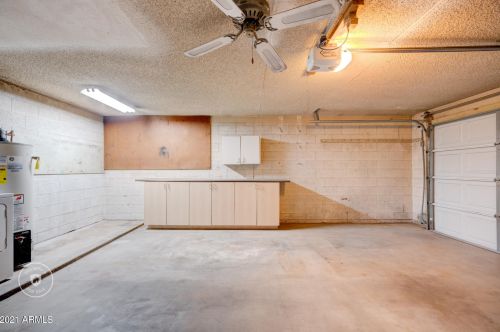 6243 Camelback Rd, Phoenix AZ 85033-1534 exterior