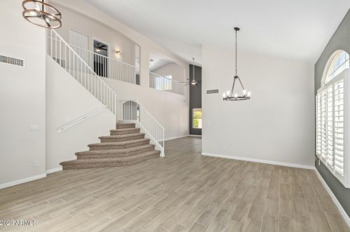 1222 Beverly Ln, Phoenix AZ 85032-3408 exterior