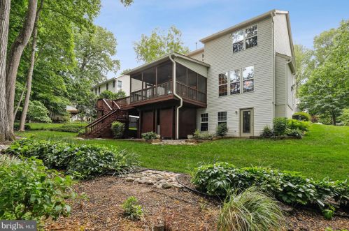 5424 Wooded Way, Columbia MD 21044-5722 exterior