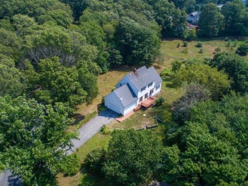 10 Davis St, Seekonk, MA 02771-1402