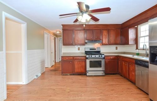 19 Middlesex Ave, Worcester MA 01604-1931 exterior