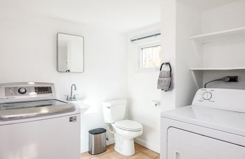 14 Selwyn Rd, Newton MA 02461-2142 exterior