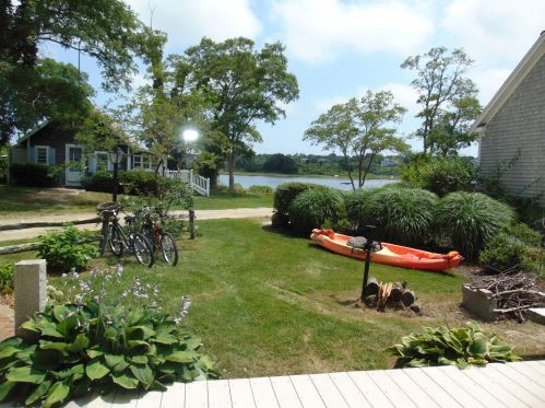 752 State Hwy, Eastham MA 02642-2581 exterior