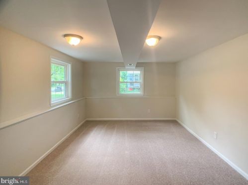 102 Marion Ave, West Deptford NJ 08093-2029 exterior