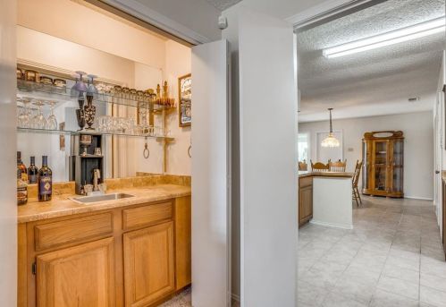 3921 Greenway Dr, Garland TX 75041-4810 exterior