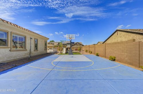 7904 29th Pl, Phoenix AZ  85042-7140 exterior