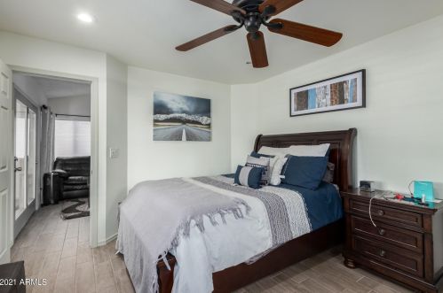 905 Bluefield Ave, Phoenix AZ 85053-1042 exterior