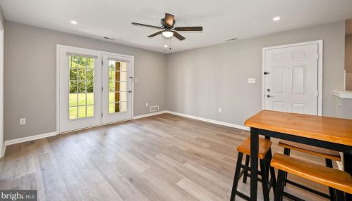 1162 Tristram Cir, West Deptford NJ  08051-2239 exterior