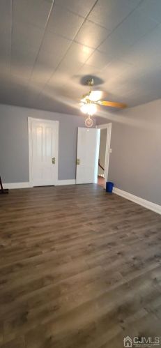 48 Chrome Ave, Carteret NJ  07008-3402 exterior