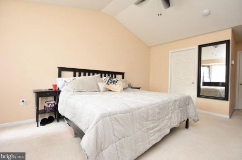 116 Cypress Ct, West Deptford NJ  08096-5154 exterior