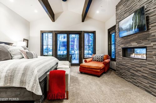 2424 Iron Mtn Dr, Park City UT 84060-6559 exterior