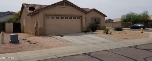 1705 Alicia Dr, Phoenix AZ  85042-6832 exterior
