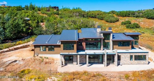 7181 Glenwild Dr, Park City UT 84098-5592 exterior