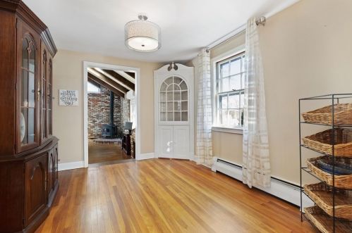 34 Rose St, Milton MA 02186-4616 exterior