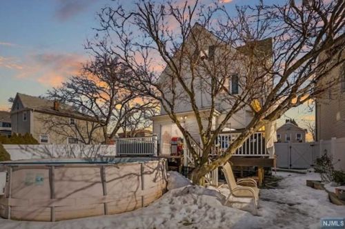 491 Hickory St, Kearny, NJ 07032-3609