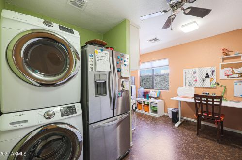 10602 25th Pl, Phoenix AZ 85008-3518 exterior