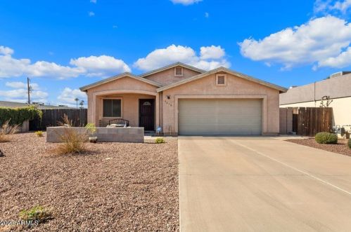 3218 37th St, Phoenix AZ 85018-6304 exterior