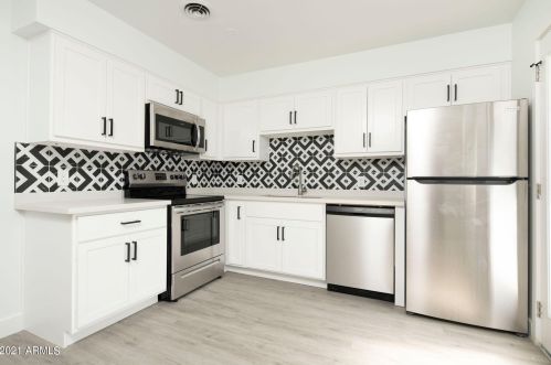 2302 29 St, Phoenix AZ 85048-7730 exterior