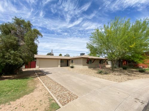 3732 Augusta Ave, Phoenix, AZ 85051-6470