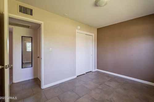 6836 13 Pl, Phoenix AZ 85042-5408 exterior