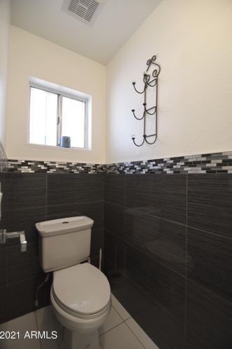 1932 Alta Vista Rd, Phoenix AZ 85041-5443 exterior