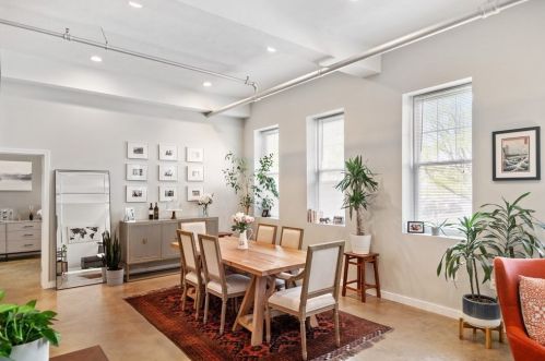 960 Broadway, Chelsea, MA 02150-2202