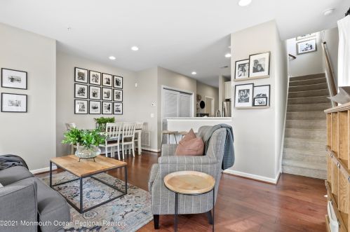 1 Kyle Dr, Tinton Falls NJ 07712-7535 exterior