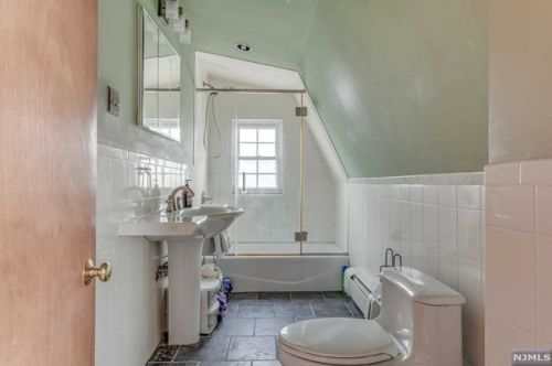 440 Belgrove Dr, Kearny NJ 07032-1628 exterior