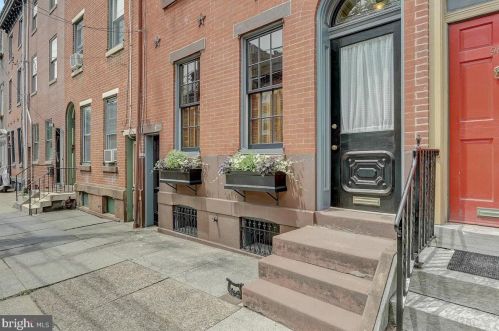 984 5th St, Philadelphia, PA 19123-1402