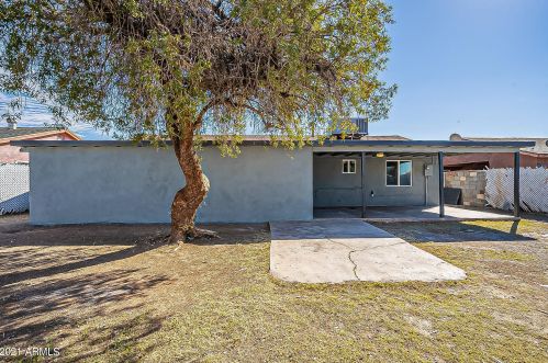 1614 65th Ave, Phoenix AZ 85033-1603 exterior