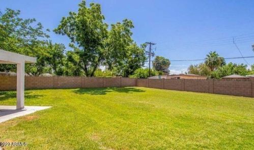 1121 Bethany Home Rd, Phoenix AZ  85014-2229 exterior