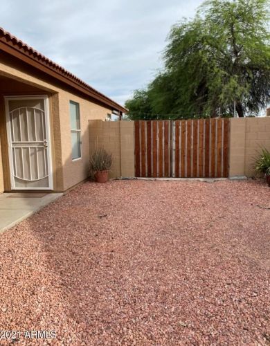 8827 Encanto Blvd, Phoenix, AZ 85037-3620