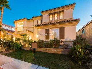 1363 Panini Dr, Henderson, NV 89052-3180