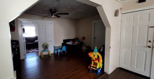 273 Purchase St, New Bedford MA 02740-5738 exterior