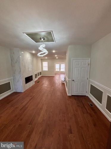 5810 Camac St, Philadelphia PA 19141-4123 exterior