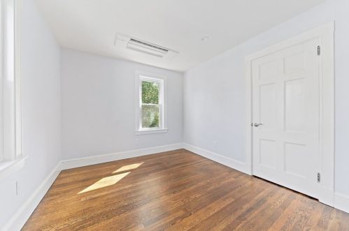 363 Pleasant St, Milton MA  02186-4764 exterior