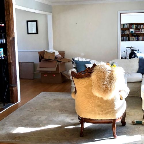 221 Queens Dr, Little Silver NJ 07739-1630 exterior