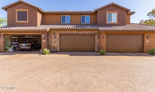 21845 39 St, Phoenix AZ 85018-7130 exterior