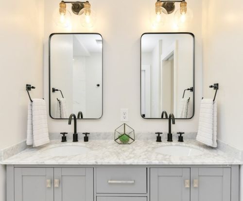 207 Whiting Ave, Dedham MA  02026-3120 exterior